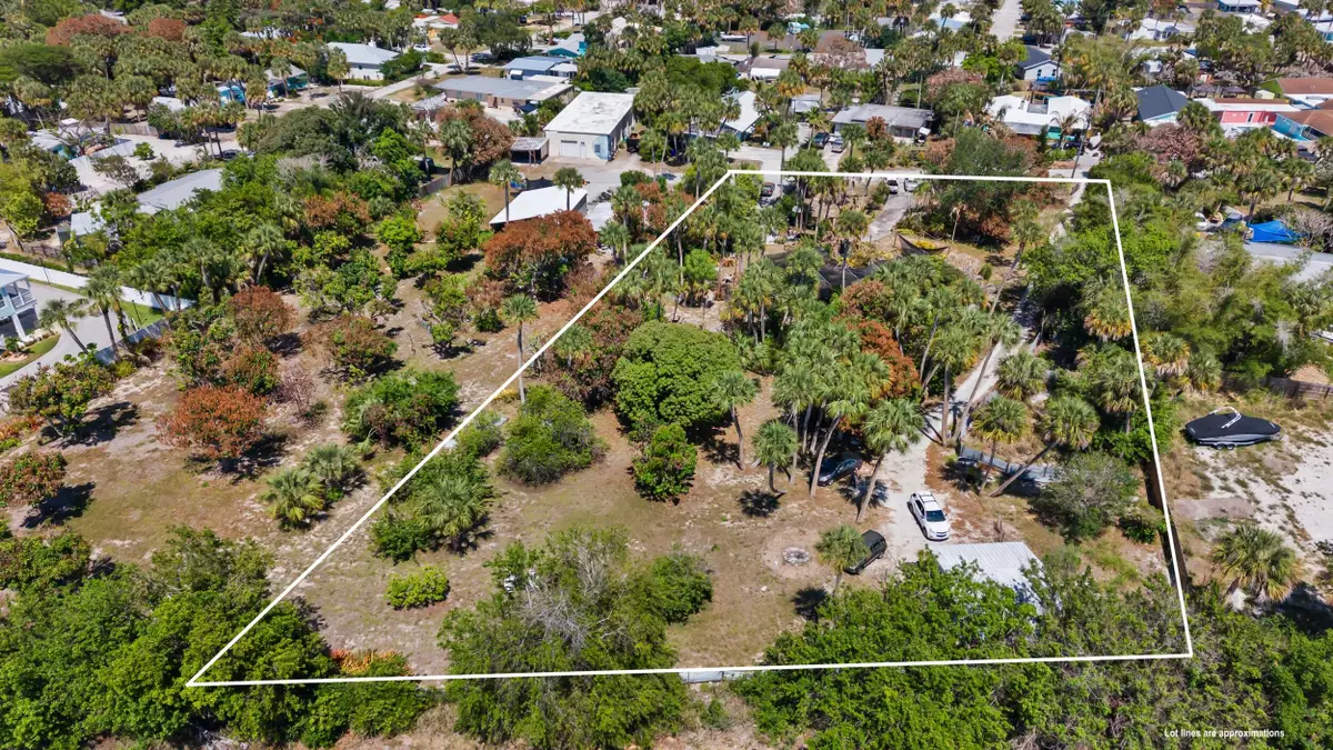 2614 NE Palm Avenue, Jensen Beach, FL 34957 - #1