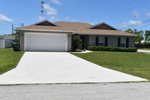 2202 SE Lucaya Street, Port St Lucie, FL 34952