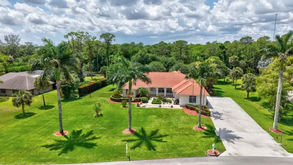 9774 Saddle Court, Wellington, FL 33467