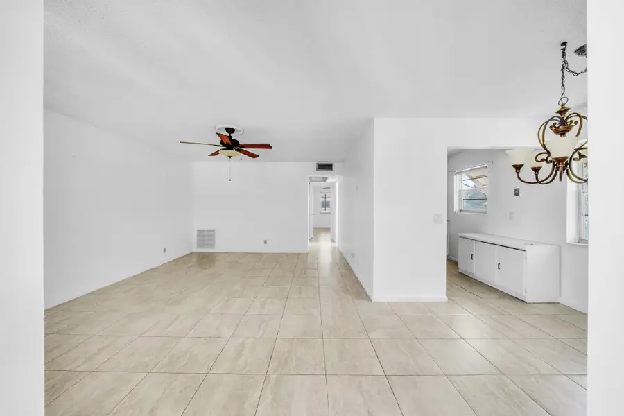 89 Canterbury D, West Palm Beach, FL 33417 - #3