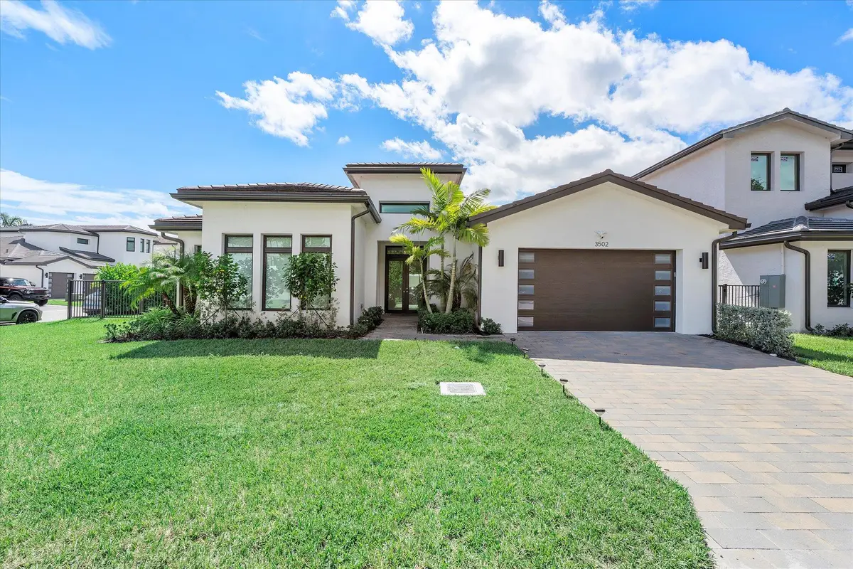 3502 N Ashwood Cir Circle N, Hollywood, FL 33312 - #1
