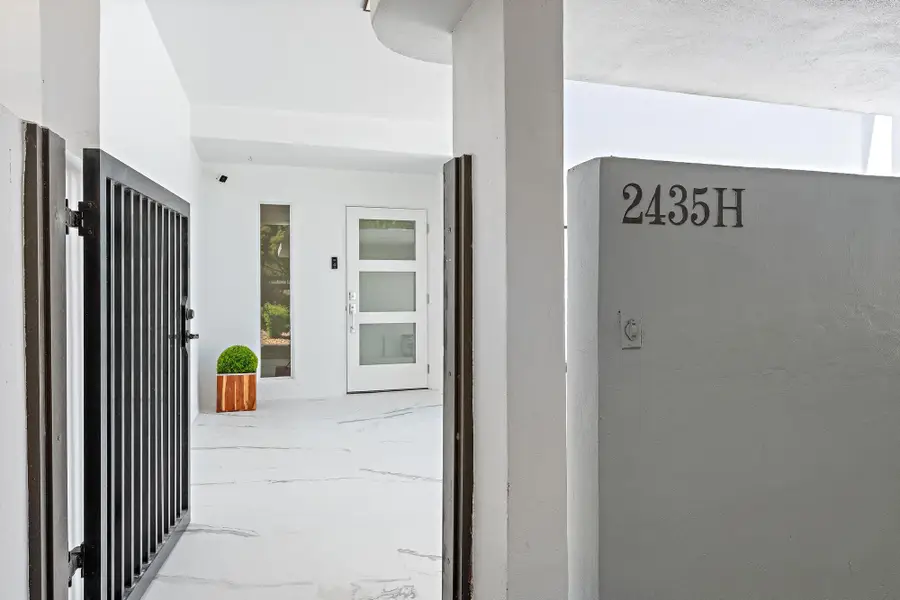 2435 Presidential Way #H, West Palm Beach, FL 33401 - #2