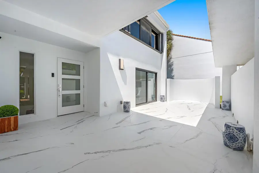 2435 Presidential Way #H, West Palm Beach, FL 33401 - #3