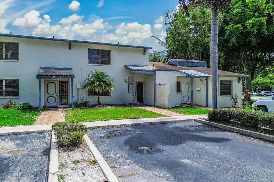 4003 W Woodscape Drive #2-k, Miramar, FL 33023 - #3