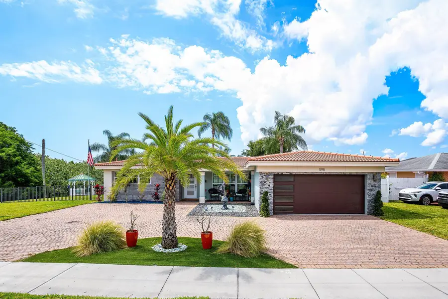 598 W Palmetto Park Road, Boca Raton, FL 33432 - #2