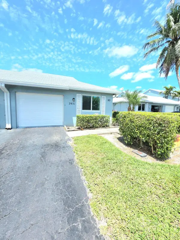 3931 Island Club Circle W, Lake Worth, FL 33462