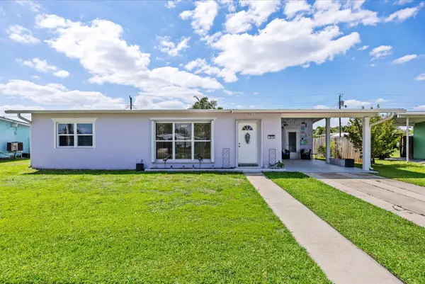 2872 SE Wiltshire Terrace, Port St Lucie, FL 34952