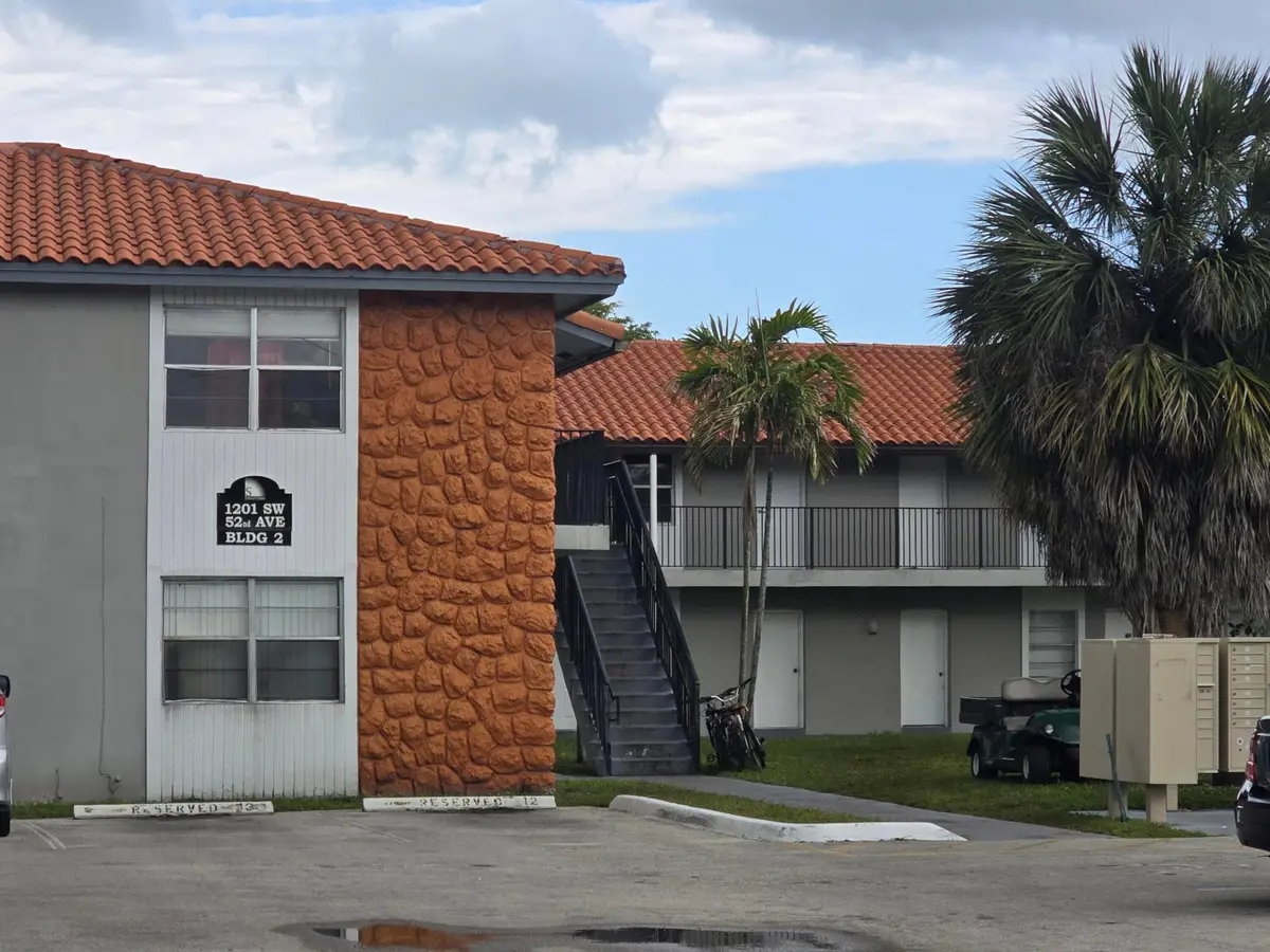 1201 SW 52nd Avenue, North Lauderdale, FL 33068 - #1