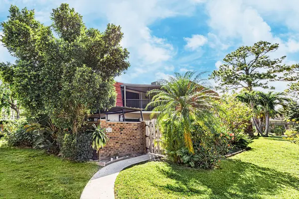 4740 Suburban Pines Drive, Greenacres, FL 33463