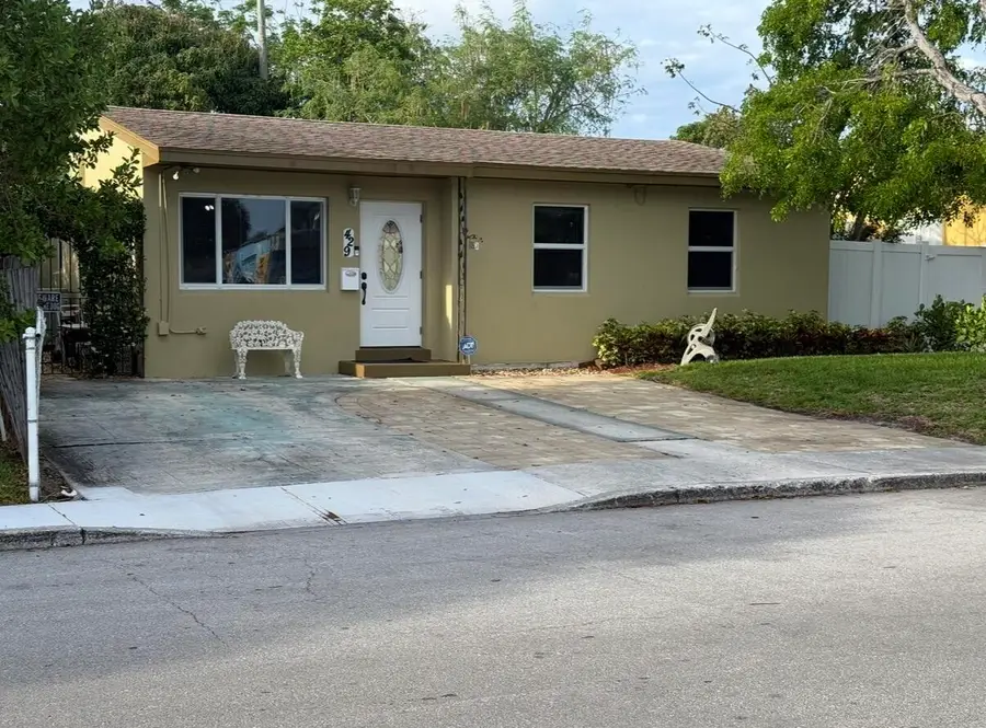 429 Summa Street, West Palm Beach, FL 33405 - #3