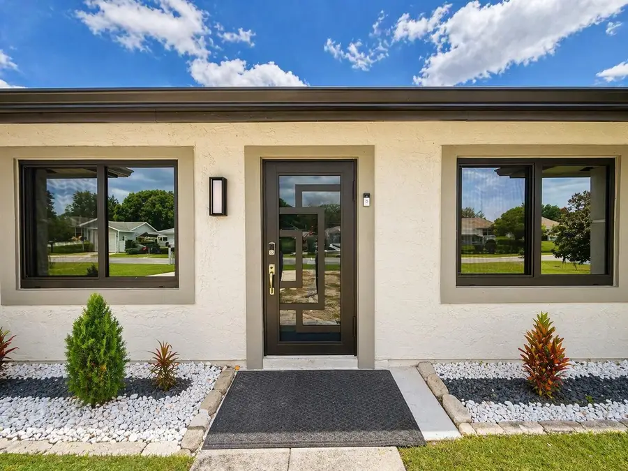 568 SE Chapman Avenue, Port Saint Lucie, FL 34984 - #2