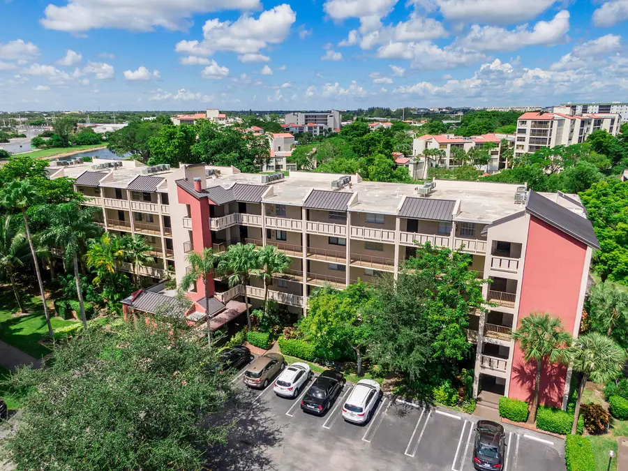 2236 N Cypress Bend Drive, Pompano Beach, FL 33069 - #2
