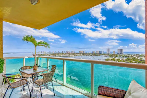 2640 Lake Shore Drive #2014, Riviera Beach, FL 33404