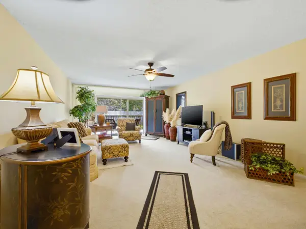 6625 S Oriole Boulevard #2040, Delray Beach, FL 33446