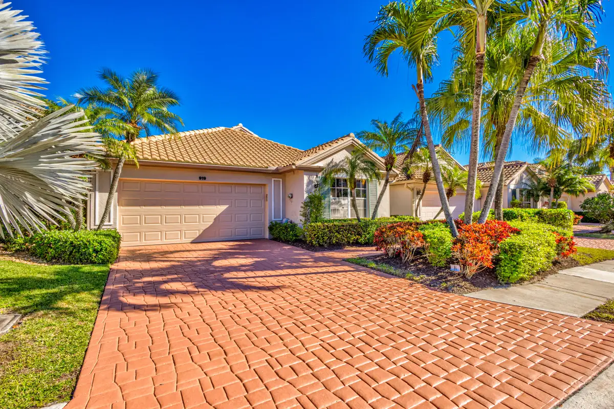 919 Augusta Pointe Drive, Palm Beach Gardens, FL 33418 - #1
