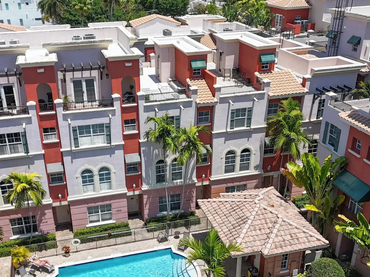 1033 NE 17th Way #1204, Fort Lauderdale, FL 33304 - #1