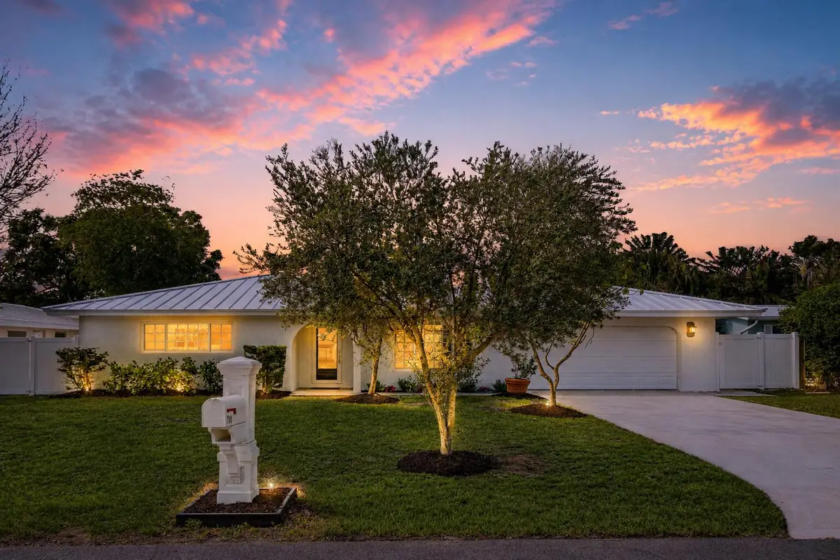718 SW 27th Place, Boynton Beach, FL 33435 - #1
