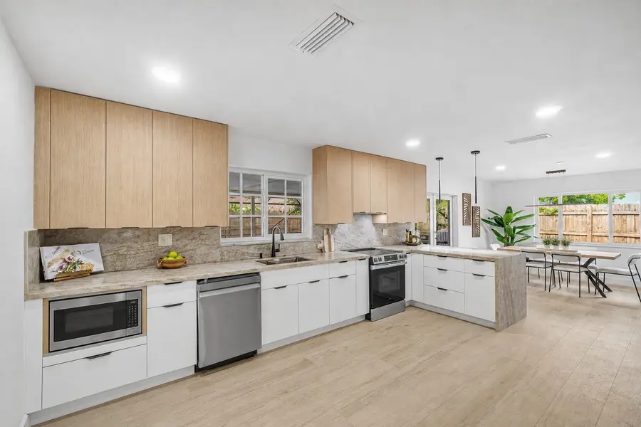 718 SW 27th Place, Boynton Beach, FL 33435 - #3
