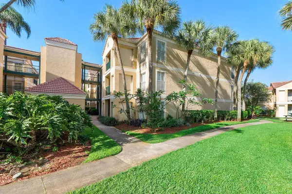 875 Riverside Drive, Coral Springs, FL 33071