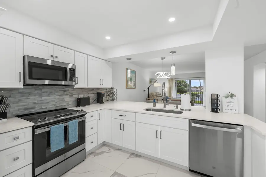 6936 Huntington Lane #302, Delray Beach, FL 33446 - #2