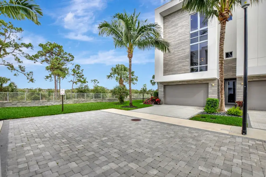 4240 NW 17th Avenue, Boca Raton, FL 33431 - #2