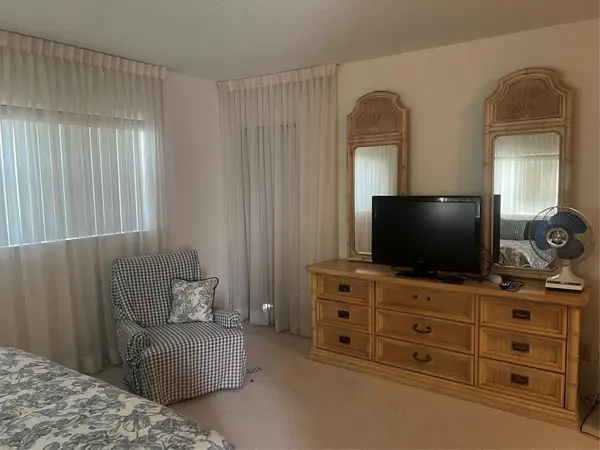 1425 Atlantic Shores Boulevard #601, Hallandale Beach, FL 33009