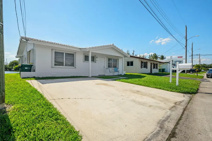 5205 NW 28th Avenue, Tamarac, FL 33309 - #2