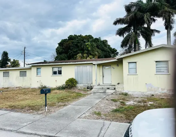 779 Barack Obama Boulevard, Pahokee, FL 33476