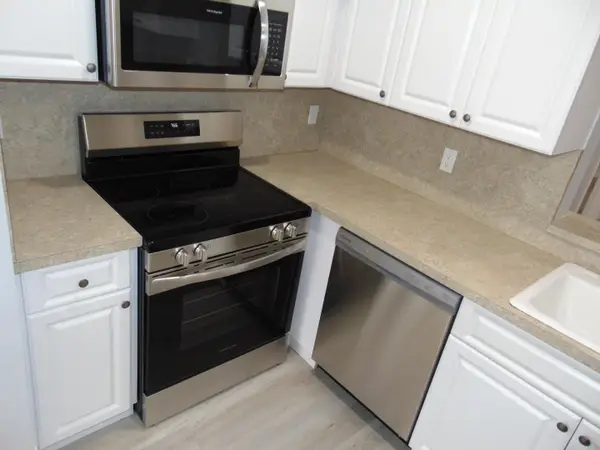 7360 NW 18th Street #105, Margate, FL 33063