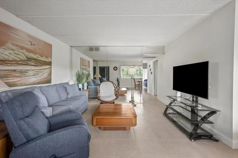 3300 Springdale Boulevard #202, Palm Springs, FL 33461 - #3