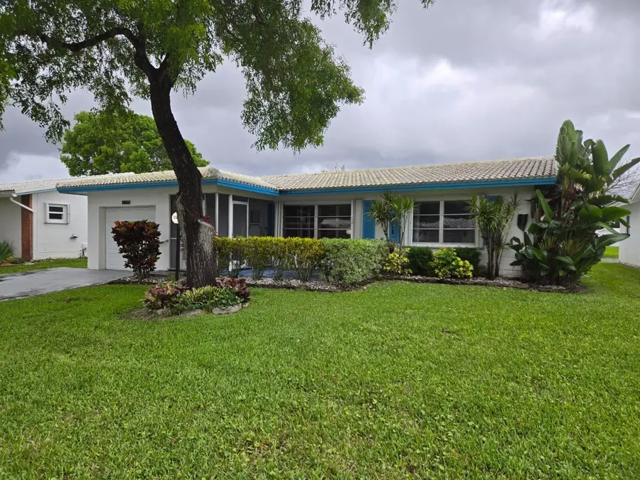 1124 NW 90th Way, Plantation, FL 33322 - #2