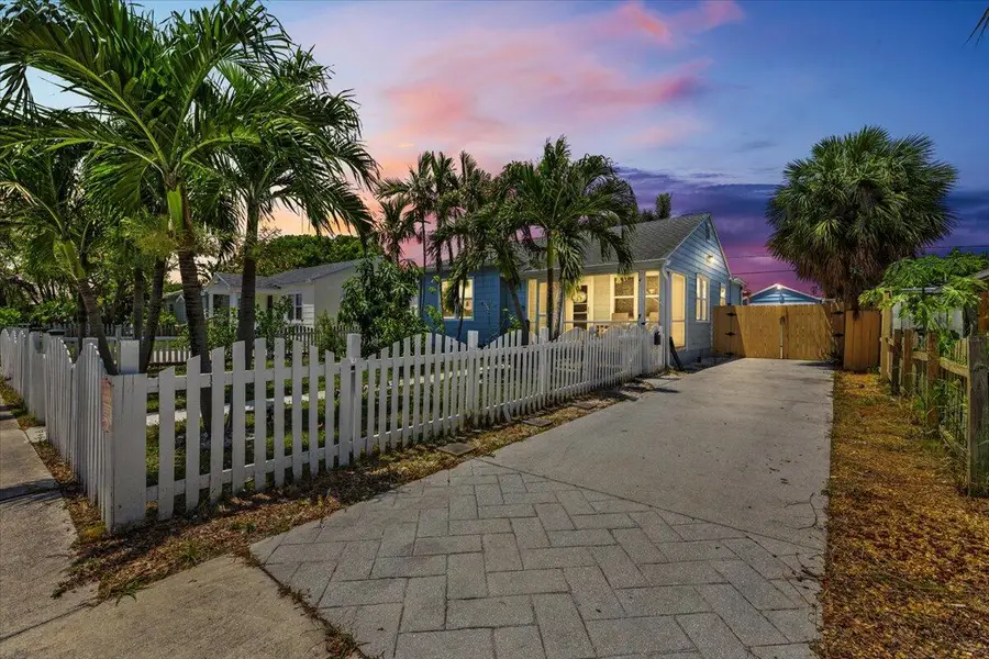 915 N K Street, Lake Worth Beach, FL 33460 - #2