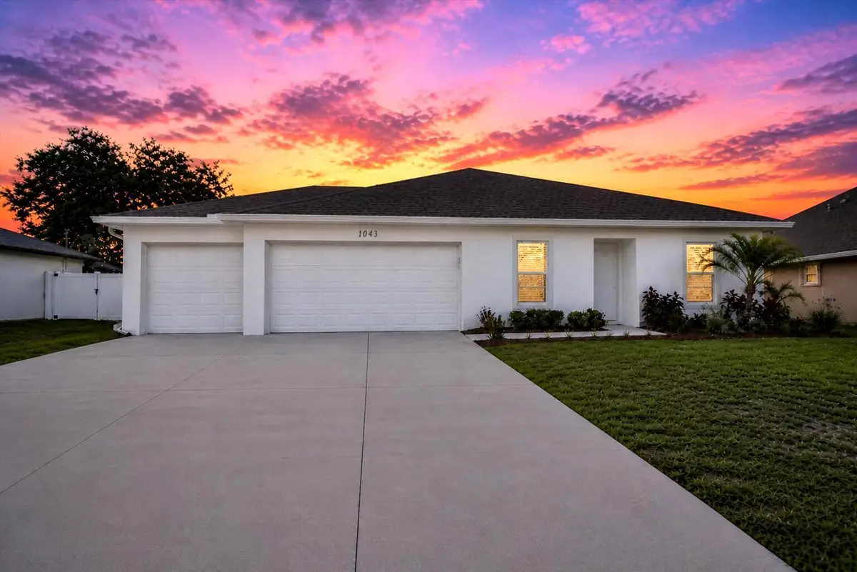 1043 Landsdowne Drive, Sebastian, FL 32958 - #1