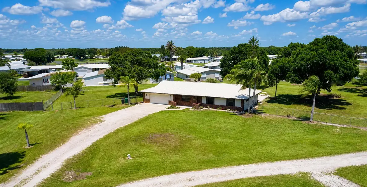 3856 SW 11th Avenue, Okeechobee, FL 34974 - #1