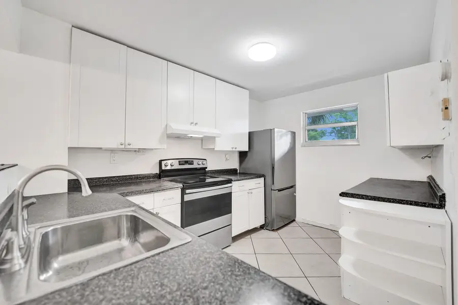 1100 NW 87th Avenue #208, Coral Springs, FL 33071 - #3
