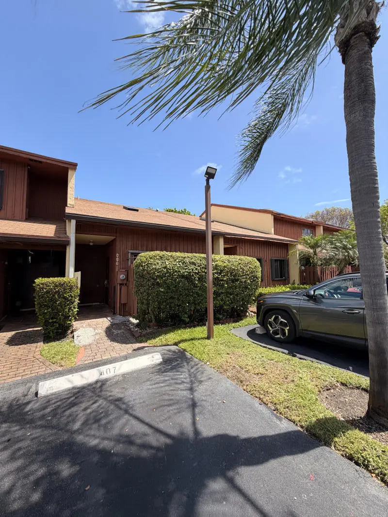 407 SE 14th Street, Dania Beach, FL 33004 - #1