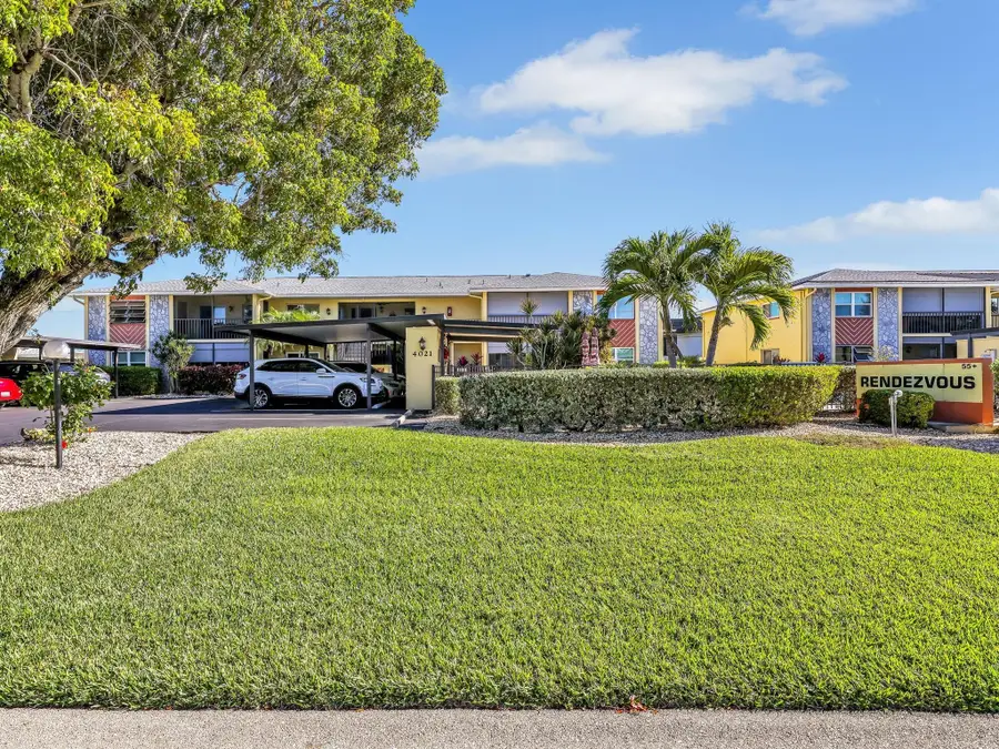4021 SE 19th Avenue #201, Cape Coral, FL 33904 - #3