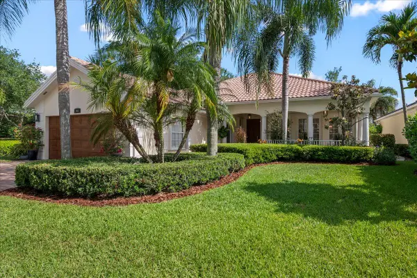 8465 Belize Place, Wellington, FL 33414