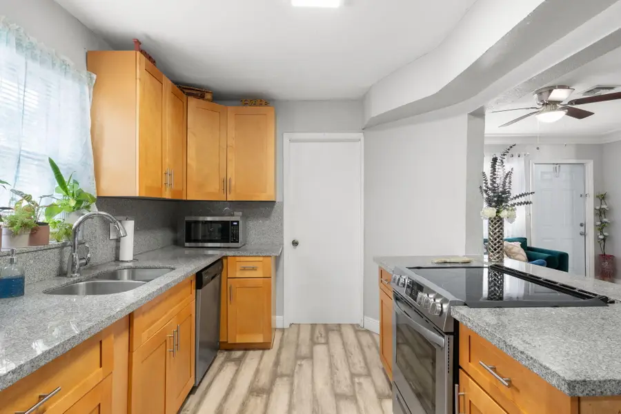 1241 NW 30th Avenue, Fort Lauderdale, FL 33311 - #2
