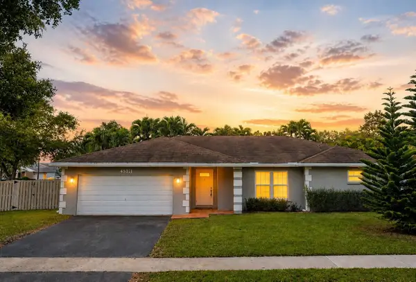 4813 SW 118th Terrace, Cooper City, FL 33330