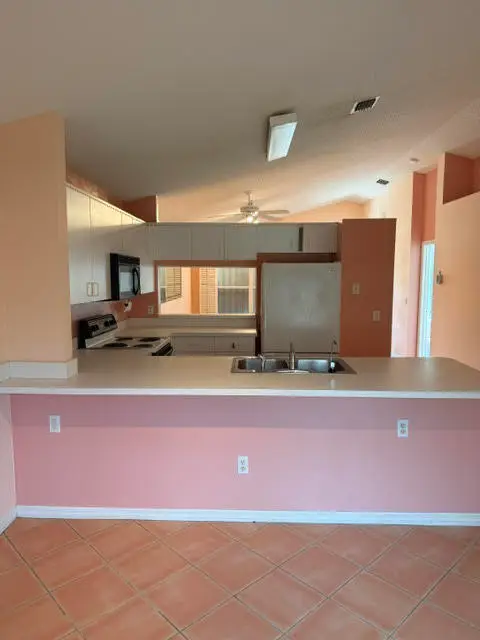 606 NW San Remo Circle, Port Saint Lucie, FL 34986 - #3