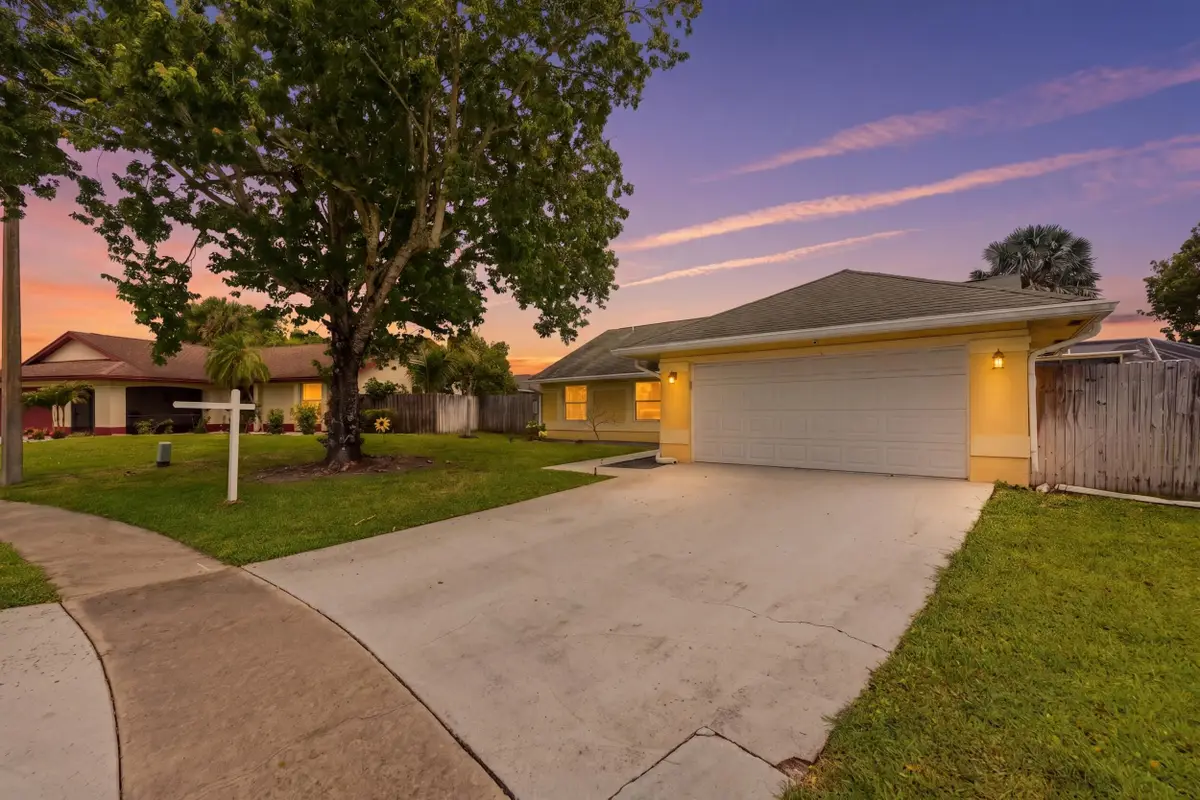 145 Roycourt Circle, Royal Palm Beach, FL 33411 - #1