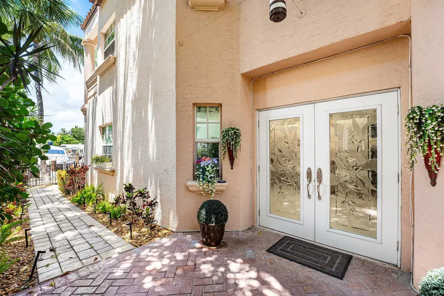 19 Hendricks Isle, Fort Lauderdale, FL 33301 - #3