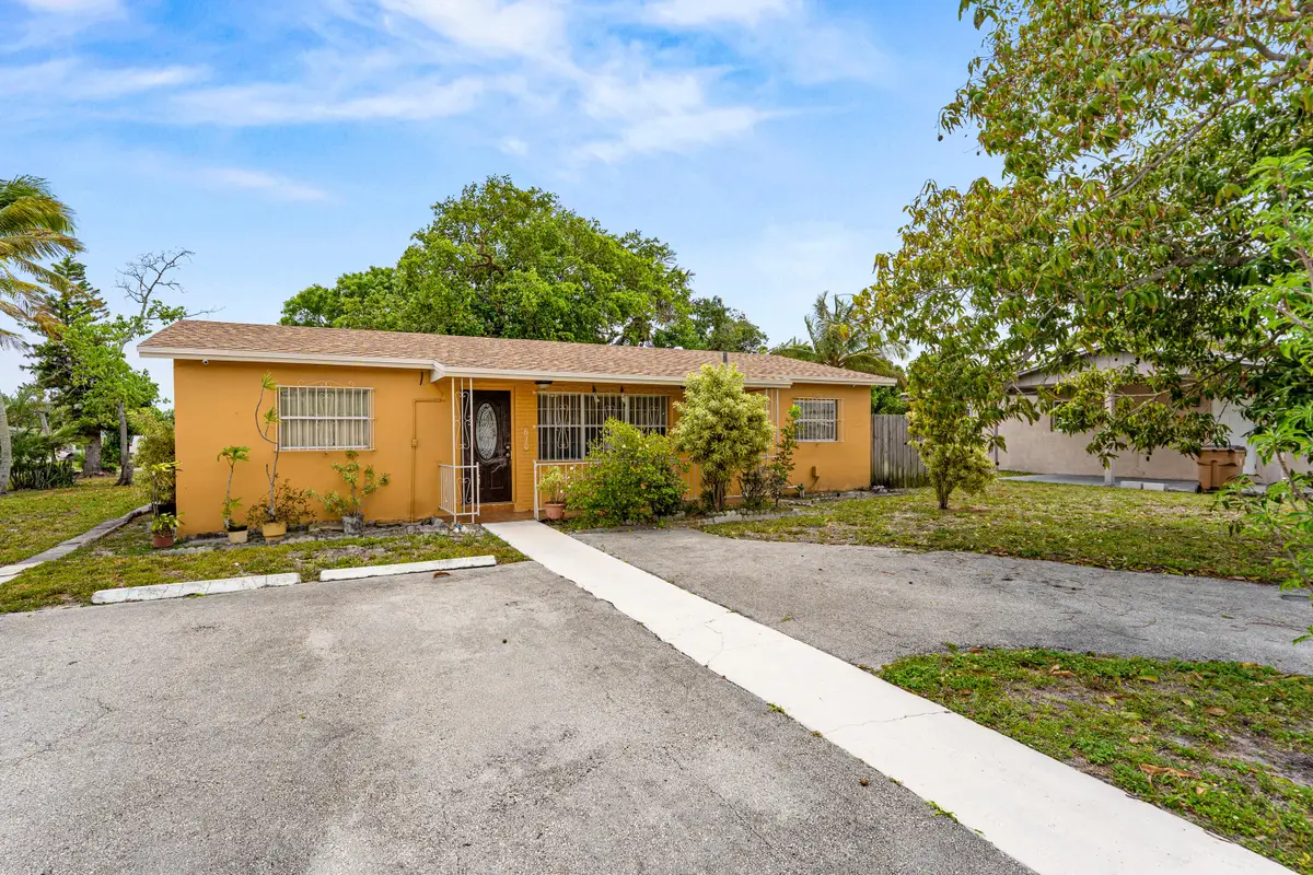 610 SW 10th Court, Deerfield Beach, FL 33441 - #1