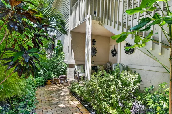 7590 Elmridge Drive, Boca Raton, FL 33433