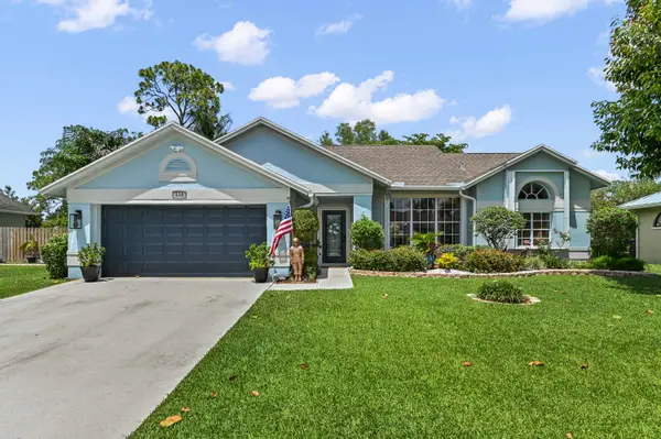 118 Royal Pine Circle N, Royal Palm Beach, FL 33411