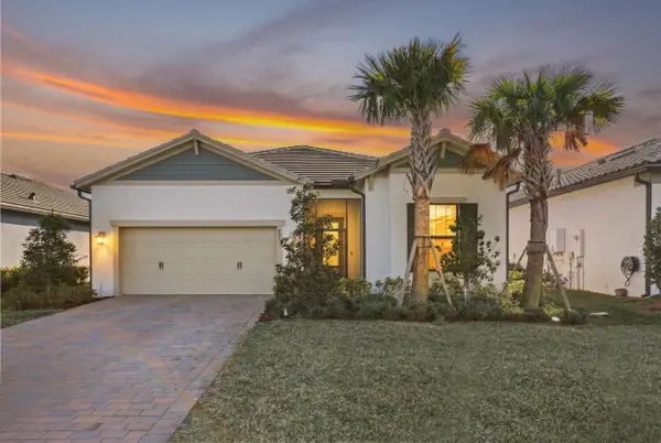 786 SE Courances Drive, Port St Lucie, FL 34984