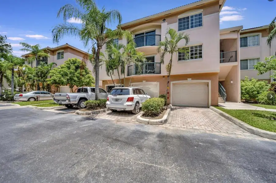 2125 SE 10th Avenue, Fort Lauderdale, FL 33316 - #2