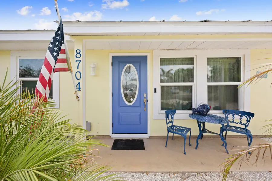8704 SE Jardin Street, Hobe Sound, FL 33455 - #2
