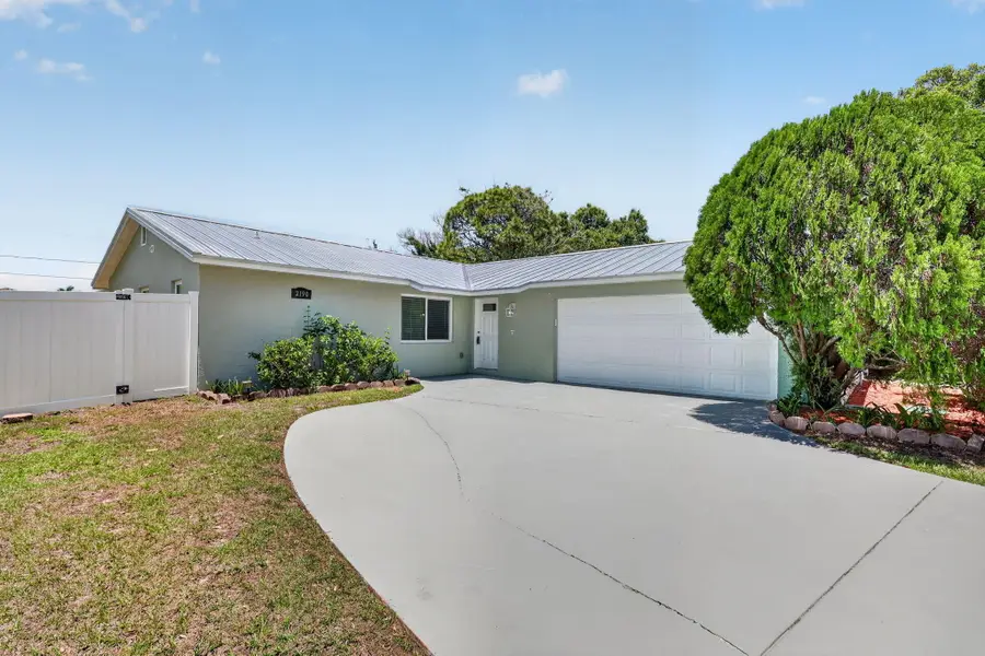 2190 SW Kail Street, Port Saint Lucie, FL 34984 - #2